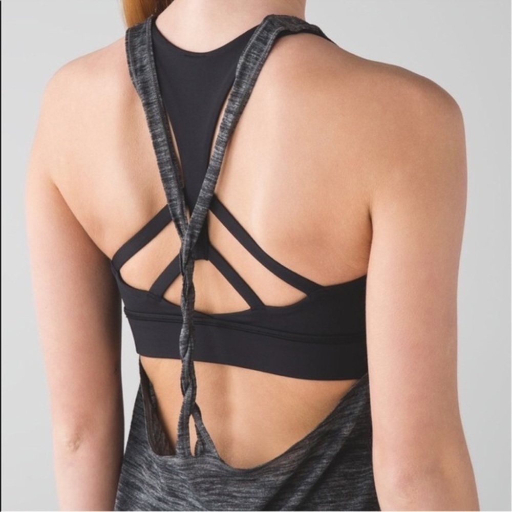 NWT Lululemon Twist and toil tank top bra